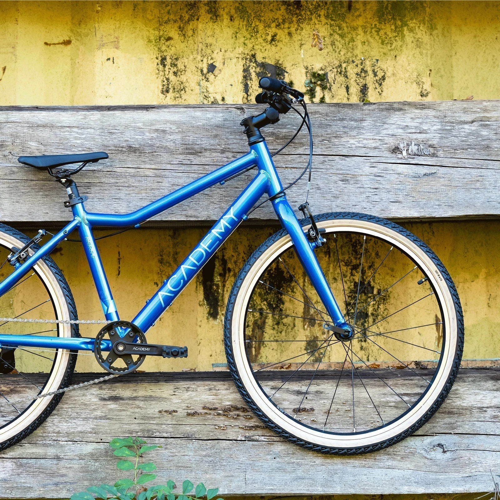 5 reasons why a lightweight children's bike is so important.